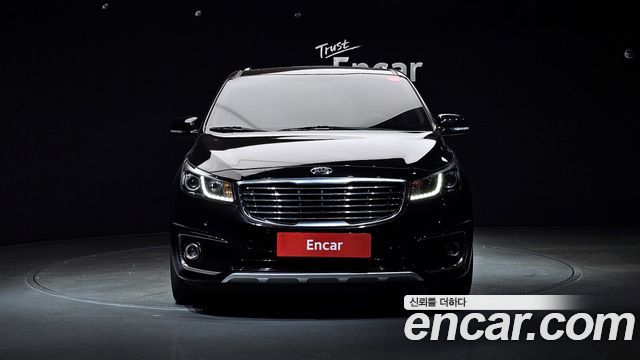 Kia Carnival Gasoline 9-seater Noblesse — пробег 122 058 км — фото 3 из 5
