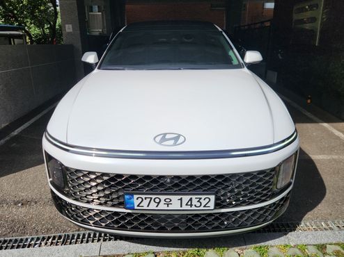 Hyundai Grandeur 2,5 Gasoline 2WD Calligraphy — пробег 650 км — фото 1 из 5