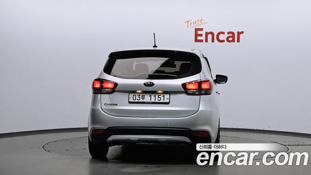 Kia Carens из Кореи Encar