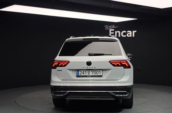 Volkswagen Tiguan 2.0 TSI Prestige — пробег 53 040 км — фото 4 из 5