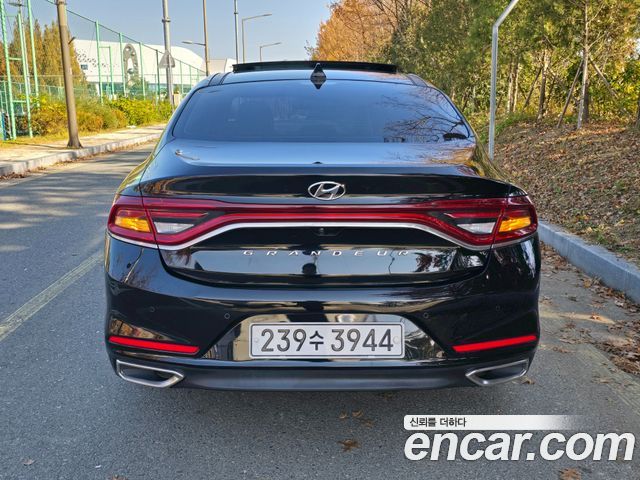 Hyundai Grandeur 2.4 Premium — пробег 123 483 км — фото 4 из 5