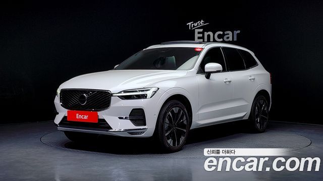 Volvo XC60 B5 Ultra Bright — пробег 873 км — фото 1 из 5
