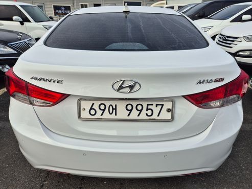 Hyundai AVANTE M16 GDI Deluxe — пробег 176 000 км — фото 4 из 5