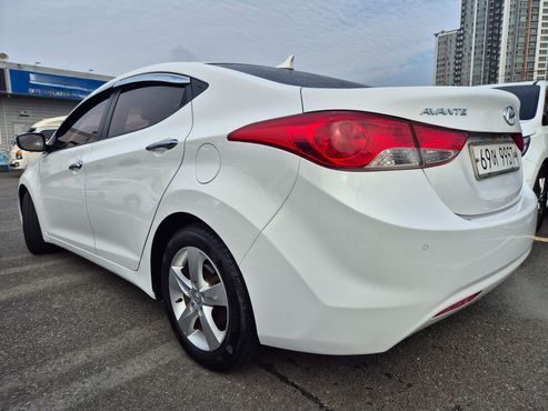 Hyundai AVANTE M16 GDI Deluxe — пробег 176 000 км — фото 5 из 5