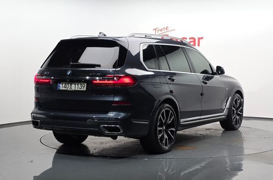 BMW X7 xDrive 40i M Sport 6STR — пробег 91 783 км — фото 2 из 5