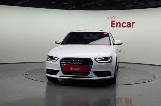 Audi A4 30 TDI Dynamic B8 — пробег 105 280 км — фото 3 из 5