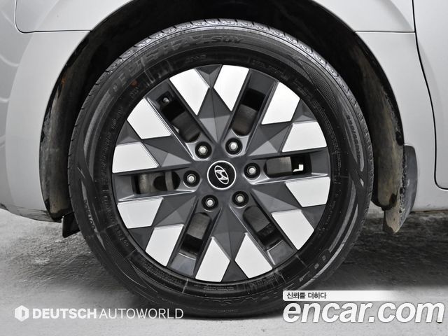 Hyundai Staria из Кореи Encar