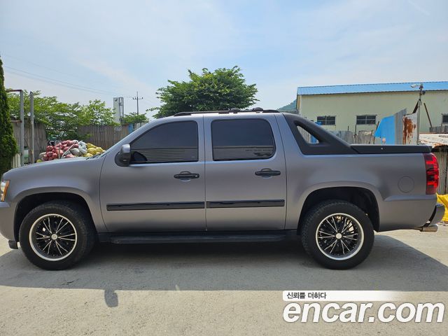 Chevrolet Avalanche 5.3 — пробег 165 000 км — фото 2 из 5