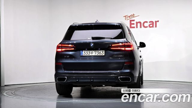 BMW X5 xDrive 40i M Sport — пробег 136 935 км — фото 4 из 5