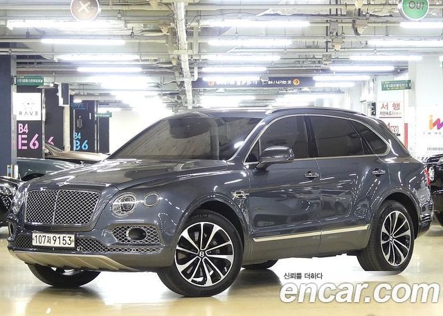 Bentley Bentayga 6.0 W12 — пробег 55 641 км — фото 2 из 5