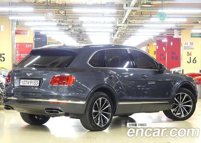 Bentley Bentayga 6.0 W12 — пробег 55 641 км — фото 3 из 5