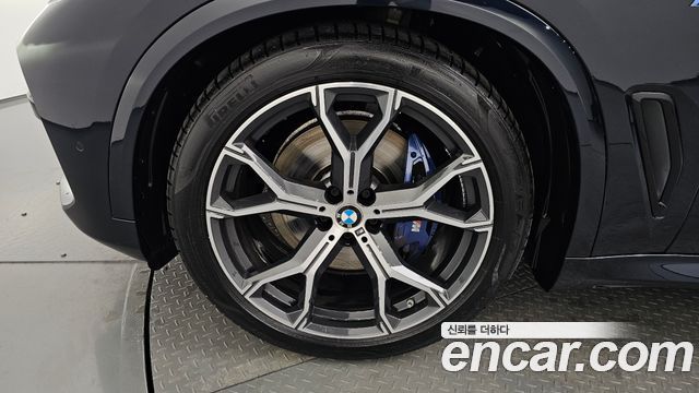 BMW X5 xDrive 30d M Sport — пробег 95 180 км — фото 5 из 5