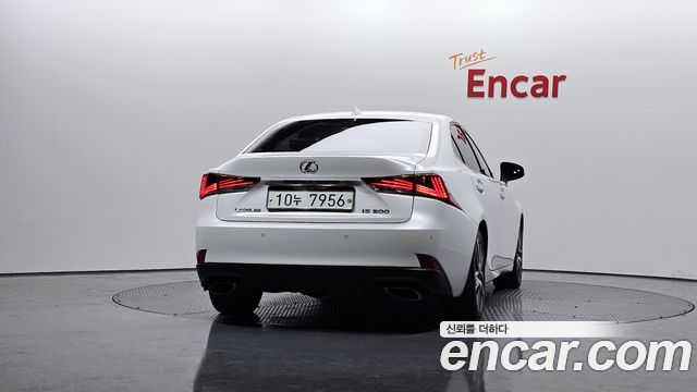 Lexus IS из Кореи Encar