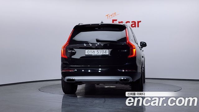 Volvo XC90 T6 Inscription — пробег 80 347 км — фото 4 из 5