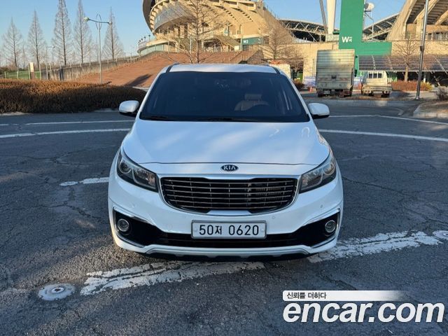 Kia Carnival 9-seater Noblesse — пробег 250 310 км — фото 1 из 5