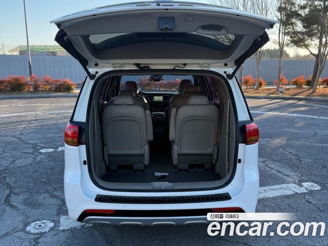 Kia Carnival 9-seater Noblesse — пробег 250 310 км — фото 5 из 5