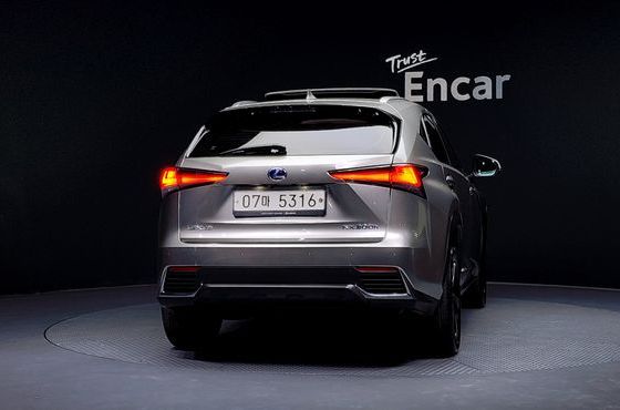 Lexus NX Executive — пробег 138 300 км — фото 4 из 5