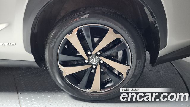 Lexus NX Executive — пробег 138 300 км — фото 5 из 5