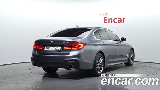 BMW 5-Series 520d xDrive M Sport Package Plus — пробег 101 193 км — фото 2 из 5