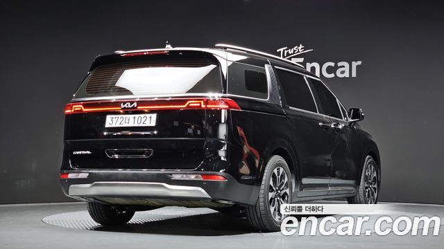 Kia Carnival 9-Seater Noblesse — пробег 74 758 км — фото 2 из 5