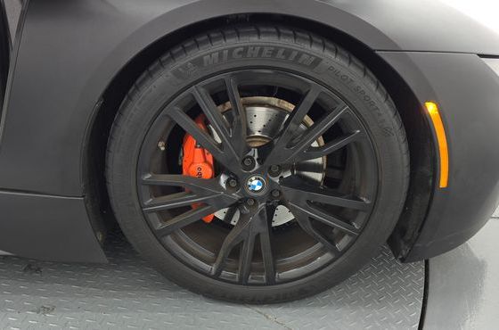 BMW i8 Coupe — пробег 68 992 км — фото 5 из 5