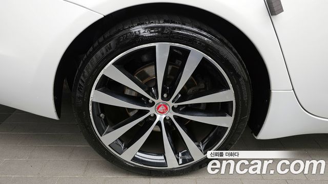 Jaguar XJ из Кореи Encar