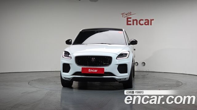 Jaguar E-PACE R250 R-Dynamic SE — пробег 32 889 км — фото 3 из 5