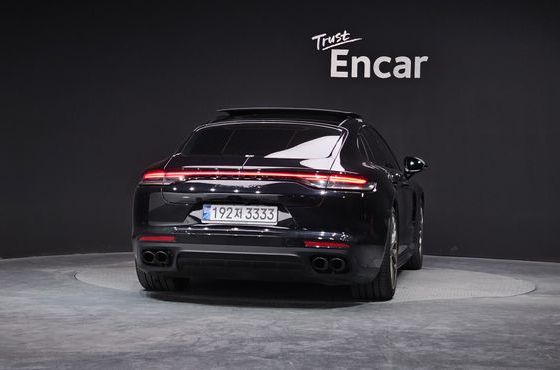 Porsche Panamera 4.0 GTS — пробег 13 553 км — фото 4 из 5