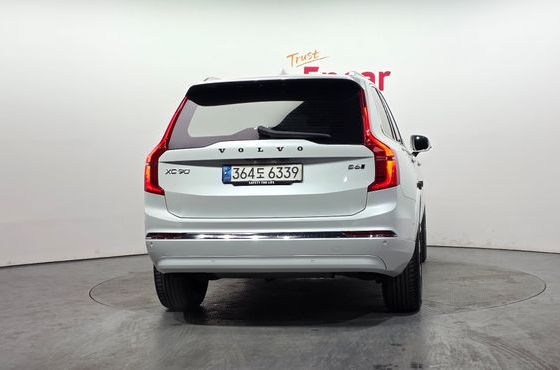 Volvo XC90 B6 Ultimate Bright — пробег 68 626 км — фото 4 из 5