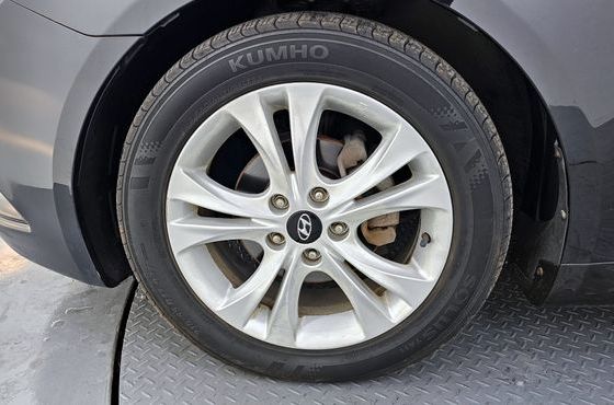 Hyundai Sonata Premier — пробег 128 567 км — фото 5 из 5
