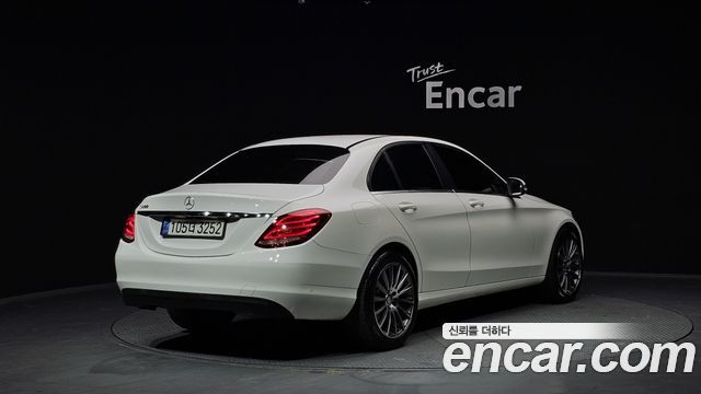 Mercedes-Benz C-Class из Кореи Encar