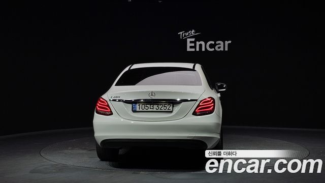 Mercedes-Benz C-Class из Кореи Encar