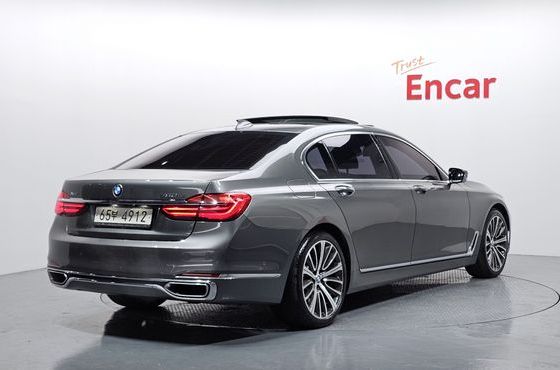 BMW 7-Series 750Li xDrive — пробег 122 786 км — фото 2 из 5