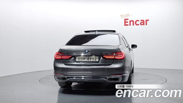 BMW 7-Series 750Li xDrive — пробег 122 786 км — фото 4 из 5