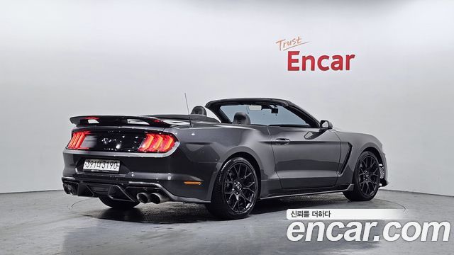 Ford Mustang Convertible — пробег 53 706 км — фото 2 из 5
