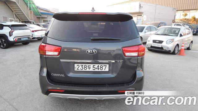 Kia Carnival из Кореи Encar