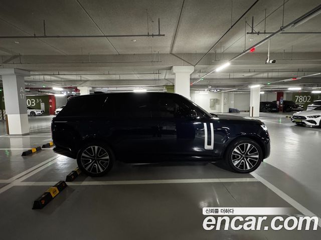 Land Rover Range Rover P530 Autobiography Long Wheel Base — пробег 33 000 км — фото 2 из 5