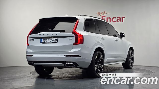 Volvo XC90 T8 R-Design Hybrid — пробег 78 037 км — фото 2 из 5
