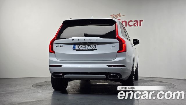 Volvo XC90 T8 R-Design Hybrid — пробег 78 037 км — фото 4 из 5