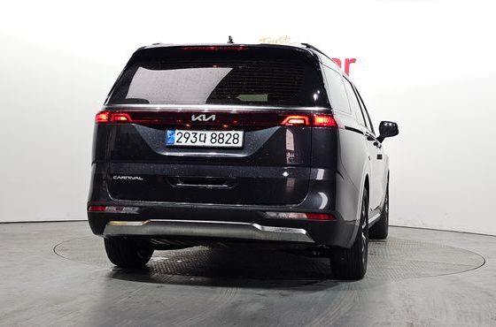 Kia Carnival 9-Seater Noblesse — пробег 10 012 км — фото 4 из 5