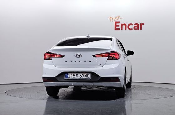 Hyundai AVANTE 1.6 Smart — пробег 126 576 км — фото 4 из 5