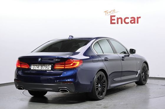 BMW 5-Series 530i M Sport Package Plus — пробег 86 515 км — фото 2 из 5