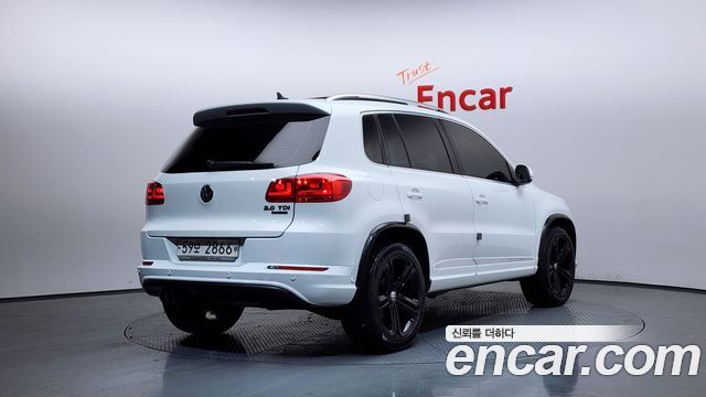 Volkswagen Tiguan из Кореи Encar