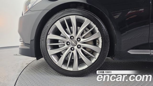 Hyundai Genesis из Кореи Encar