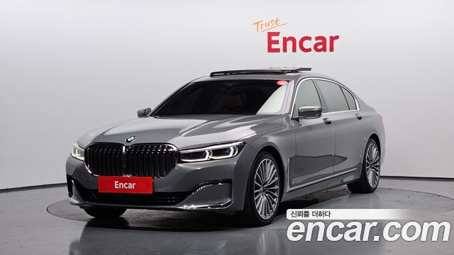 BMW 7-Series 740Li xDrive Design Pure Excellence — пробег 137 253 км — фото 1 из 5