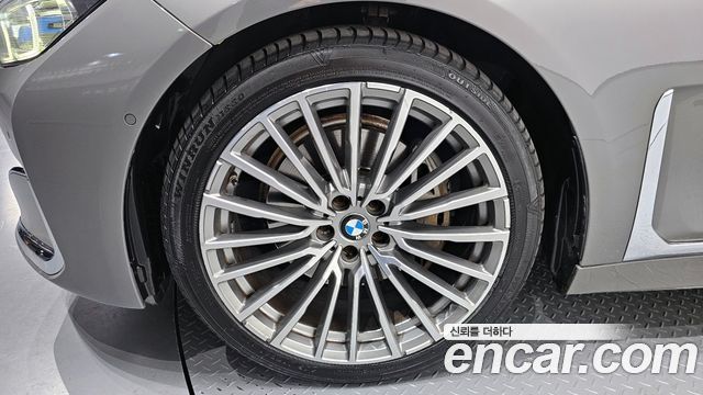BMW 7-Series 740Li xDrive Design Pure Excellence — пробег 137 253 км — фото 5 из 5