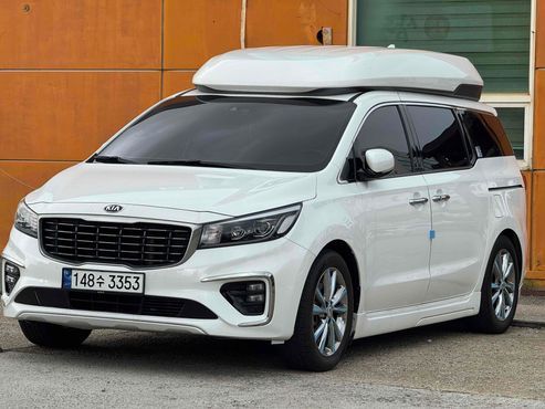 Kia Carnival 9-Seater Hi-Limousine Prestige Hiroof — пробег 153 593 км — фото 1 из 5