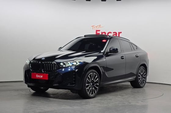 BMW X6 xDrive40i M Sport — пробег 6 819 км — фото 1 из 5