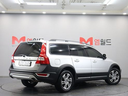 Volvo XC70 D5 3rd — пробег 330 250 км — фото 3 из 5