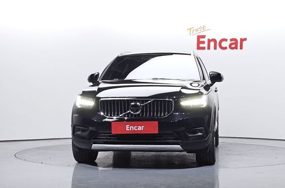 Volvo XC40 B4 Inscription — пробег 92 288 км — фото 3 из 5